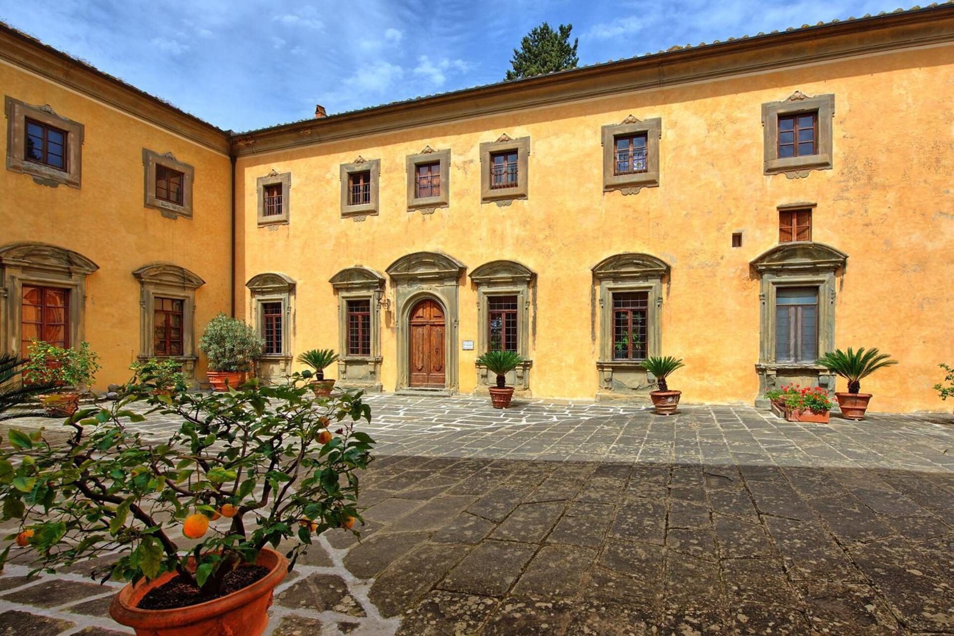 Castello Di Montegufoni By Posarellivillas Montagnana Val Di Pesa