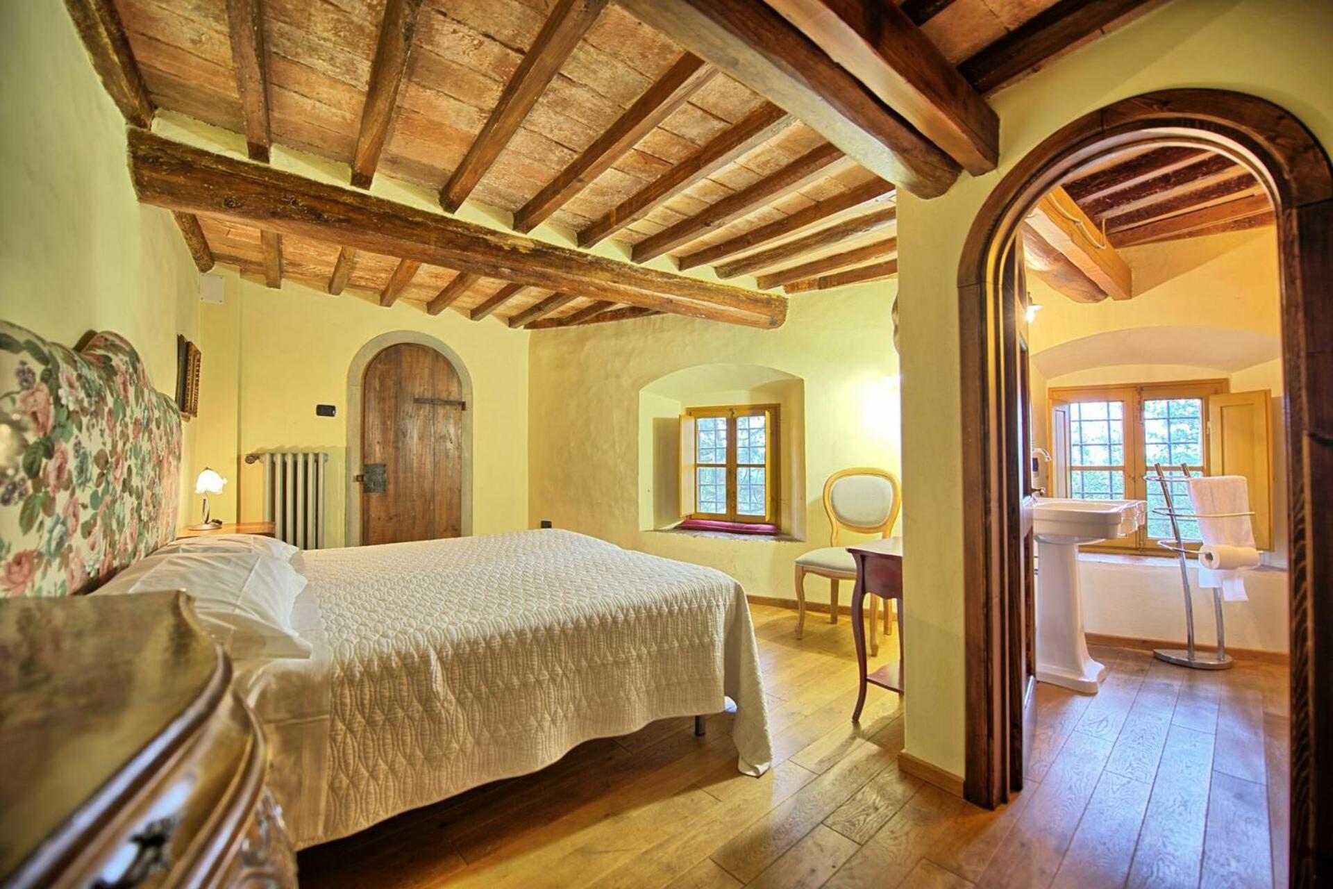 Castello Di Montegufoni By Posarellivillas Villa