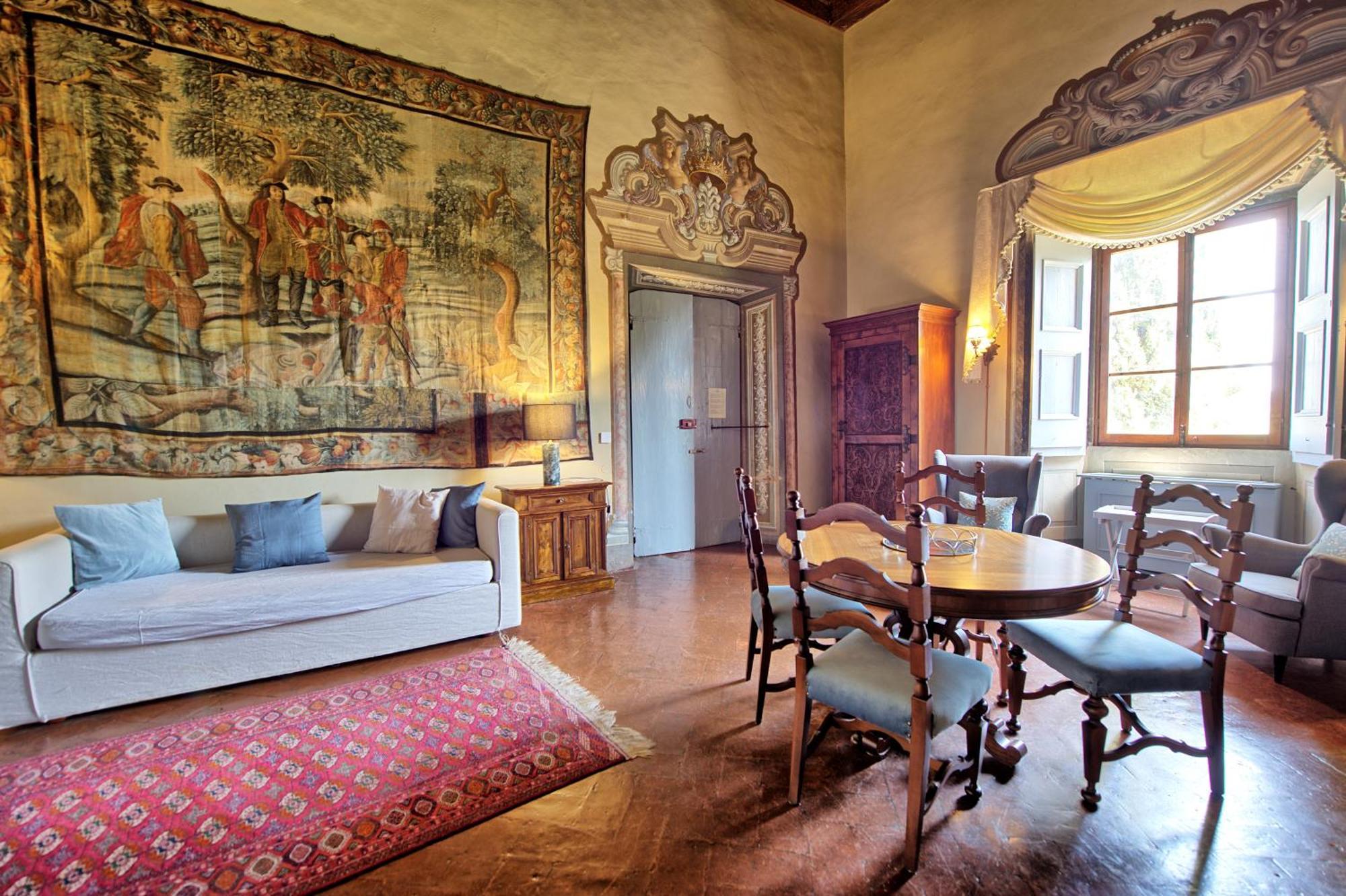Villa Castello Di Montegufoni By Posarellivillas